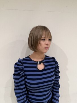 メグリ(meguri) ショートボブ