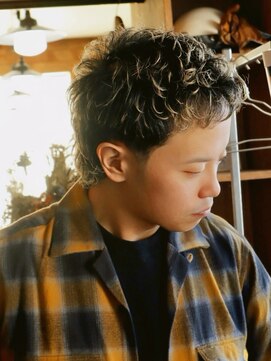 サンディーズバーバーショップ(Sandees) マレット/テーパーフェード/ウルフ/バーバー