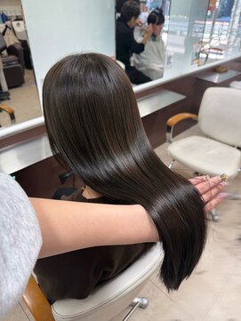 ニューヨーク 稲荷町店 ナチュラル艶ストレート