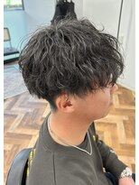 シーイー(C.E)&nbsp;刈り上げマッシュ×シャドウパーマ