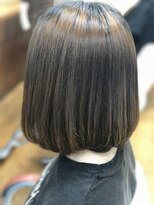 ヘアーフュージョンイザワ&nbsp;前下がりボブ