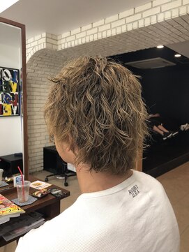 ラブリッシュ(LOVERICHE) お客様スタイル10代男性 ブリーチ毛でも綺麗なウェーブ 宮下担当