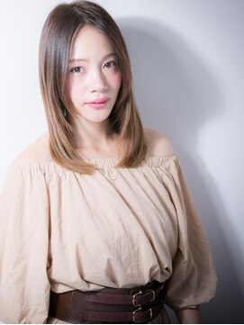 カバーヘア ブリス 上尾西口店(COVER HAIR bliss) センターパートで小顔ワンカールセミディw上尾20代30代40代