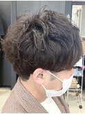 メンズ 無造作ゆるふわパーマ マッシュスタイル ツーブロック