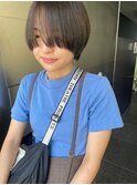 【恒吉佐央理】前髪長めマッシュショートにグレージュカラー