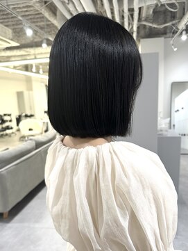 ノウハウ キョウト(KNOWHOW kyoto) ブラックカラー/暗髪/タイトヘア