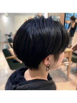 アオ 岡野 横浜(a-o) short hair