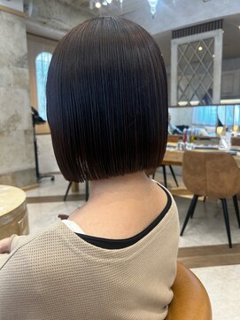 ロンドアリシア 金山(Lond Alexia) 艶髪/カット/髪質改善/酸性ストレート/オージュア