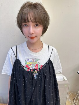 ジジ 代々木(Gigi) 代々木/ブリーチなし/ショートボブ/酸性ストレート/新宿/韓国