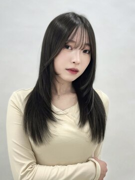 ジーナ 梅田(Zina) 顔まわり/くびれ/レイヤーカット/髪質改善/大阪/【Zina梅田】