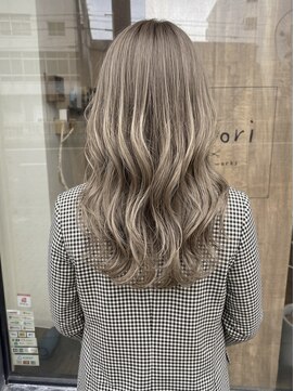 ニコリヘアワークス(nicori hair works) ロング×ナチュラルアッシュブロンド3