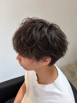 ノット(knot.) 無造作な束感が魅力のメンズマッシュパーマ