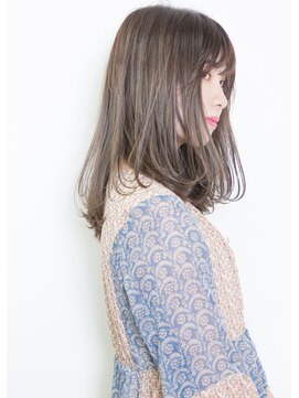 シロ(SiLO) 【大人透明感×アプリエカラー】プラチナアッシュカラー