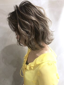 メリー(merry craftsman's factory) バレイヤージュ、ハイライトカラーピンクアッシュベージュ