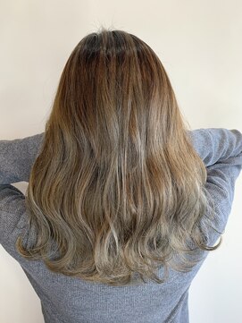 オル(Olu) 【MASAYA】バレイヤージュ×ホワイトグレージュ