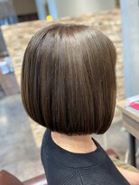 ビースリー ロア&nbsp;小顔ボブ 2021/10/07