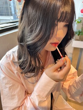 ロカリタ キョウト 河原町三条店(ROCAReTA kyoto) グレーブラウン