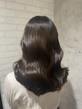 アフィナー(Afinar) ミディアムカット♪