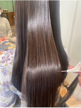 ラべリー 池袋(LOVELEY) チョコレートブラウン 髪質改善【池袋】