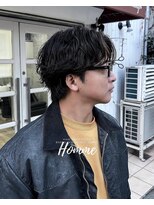 オムファミーユラグ(homme, famille raugh) センター分け波巻きパーマ