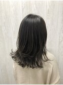 ミディアムレイヤー×カーキアッシュ