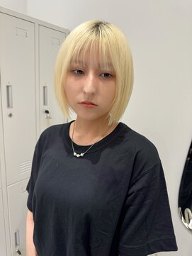 ジーナ 福岡天神(Zina) ハイトーン×切りっぱなしボブ(Zina福岡天神)