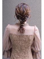 タリーゼ(TALISE)&nbsp;ねじり編み込みヘア