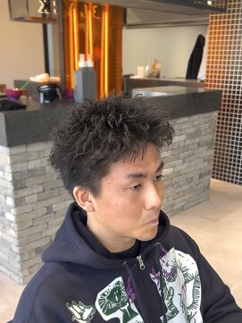 ブラック(BLACK) パーマ活かしスパイキーショート