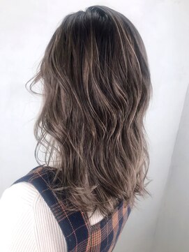 アルバム 銀座(ALBUM GINZA) ハイライトミディ_アッシュブラウンネオウルフ_ba281751