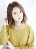 かきあげバングのキレイめカールスタイル