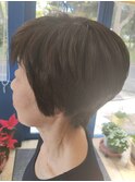 ショートボブ