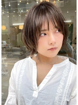 ロミー 本厚木(ROMMY.) 外ハネ透明感ショート◎イルミナカラー　ROMMY.田中