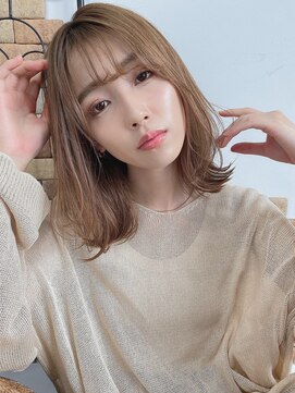 ルービック 難波(Rubik's) 外ハネボブ/ベージュカラー大人かわいい前髪小顔薄めバング