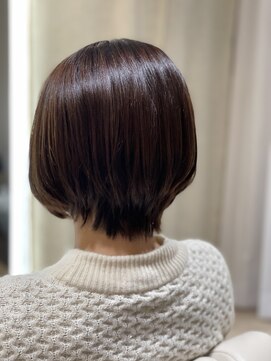 アリエス(Aries) ノンアルカリストレート×大人ショートボブ◎ 30代40代50代