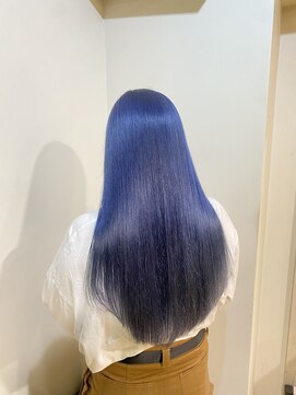 ラべリー 池袋(LOVELEY) ディープブルー 髪質改善【池袋】