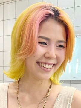 ウィコ 新宿(WICO) バングデザインレモンイエロー[新宿駅チョコレートダブルカラー]