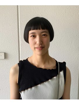 ファミリィ (PHAMILEE) オン眉クラシックボブ