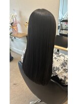 ネル 千早 香椎(nell.)&nbsp;ナチュラルブラウン★うる艶感たっぷりミディアムロング