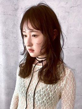 ペルソナ(PERSONA)の写真/"貴方らしさ"とは何か？繊細なカット技術で創り上げるデザインで、あなたは自分をもっと好きになるはず。