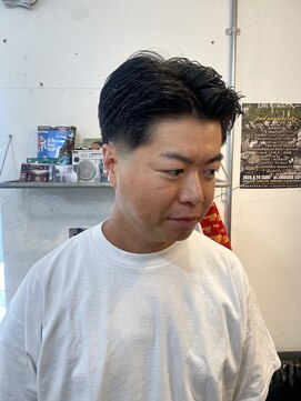 グッドプレイスアンドシング(Good Place&thing) メンズカットテーパーフェードスキンフェードビジネスヘア