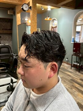 スタンドバーバー 柏(STAND BARBER) MEN’S HAIR/波巻きツイストスパイラル/リバースセンターパート