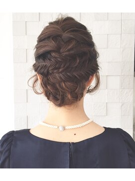ヘア メイク ハク 横浜(hair make Haku) フィッシュボーン編み込み