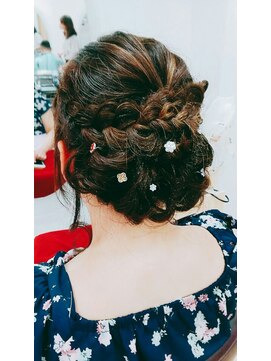 スタジオアズ(studio AZ) 編みこみアレンジ