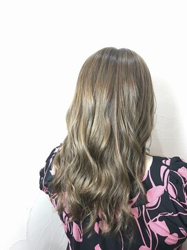 キャラ 池袋本店(CHARA) 柔らかみカーキグレージュ【キャラ池袋/chara池袋/池袋東口】