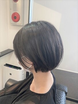 エターナル リアン(ETERNAL LIEN) スリークショートボブ