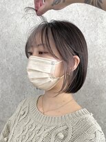 サンク 原宿 表参道(cinq)&nbsp;インナーカラーボブホワイトアッシュ黒髪ミルクティーベージュ