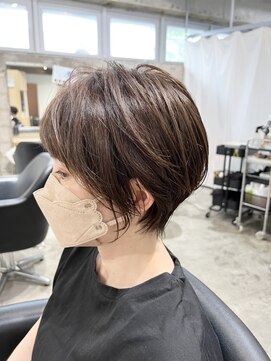 モールヘア 武庫之荘店(MOOL hair) 大人ショートヘアイルミナカラーグレーベージュ/カーキ