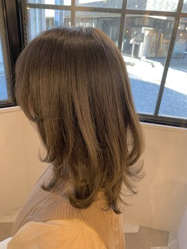 ムーン ティコブラーエ(moon tico brae) 1月(チェリーブラウン/フェミニンロング/モードヘア)