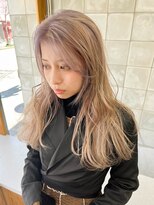 トゥコ(tuco)&nbsp;グレージュカラー　デザイン　シルバー　ハイトーンロング