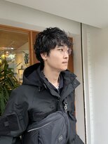 シツ(situ) ぼさっと野暮ったパーマ